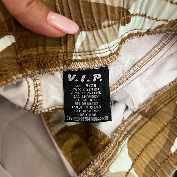 V.I.P. Camo Cargo Jogger Pants with Graffiti Print – Size Small - Picture 14 of 14
